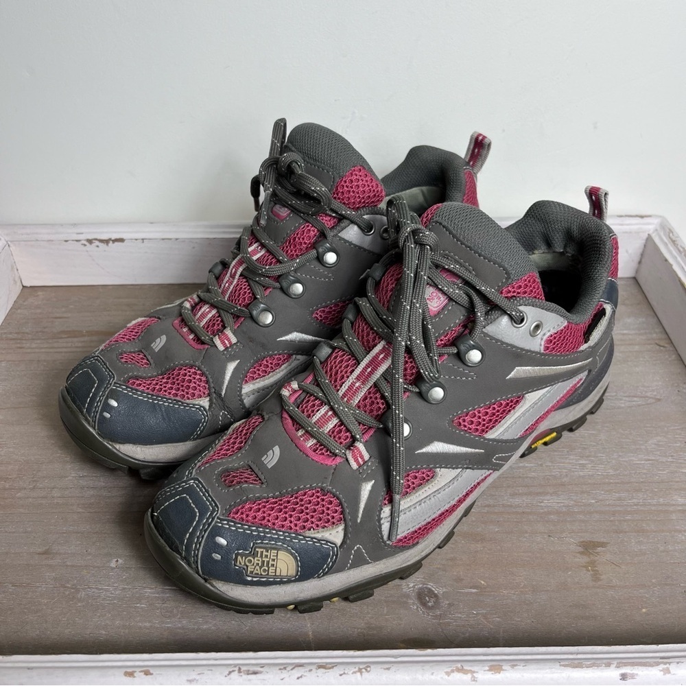 The North Face Kids' Pink and Gray Shoes - Picture 1 of 12